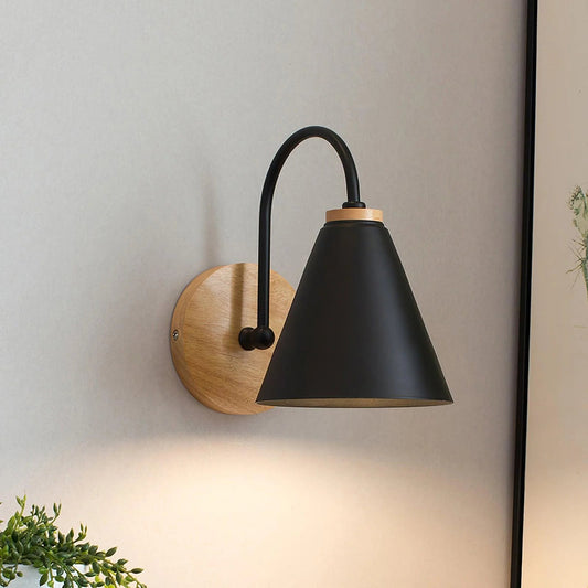Wandlampe im skandinavischen Stil