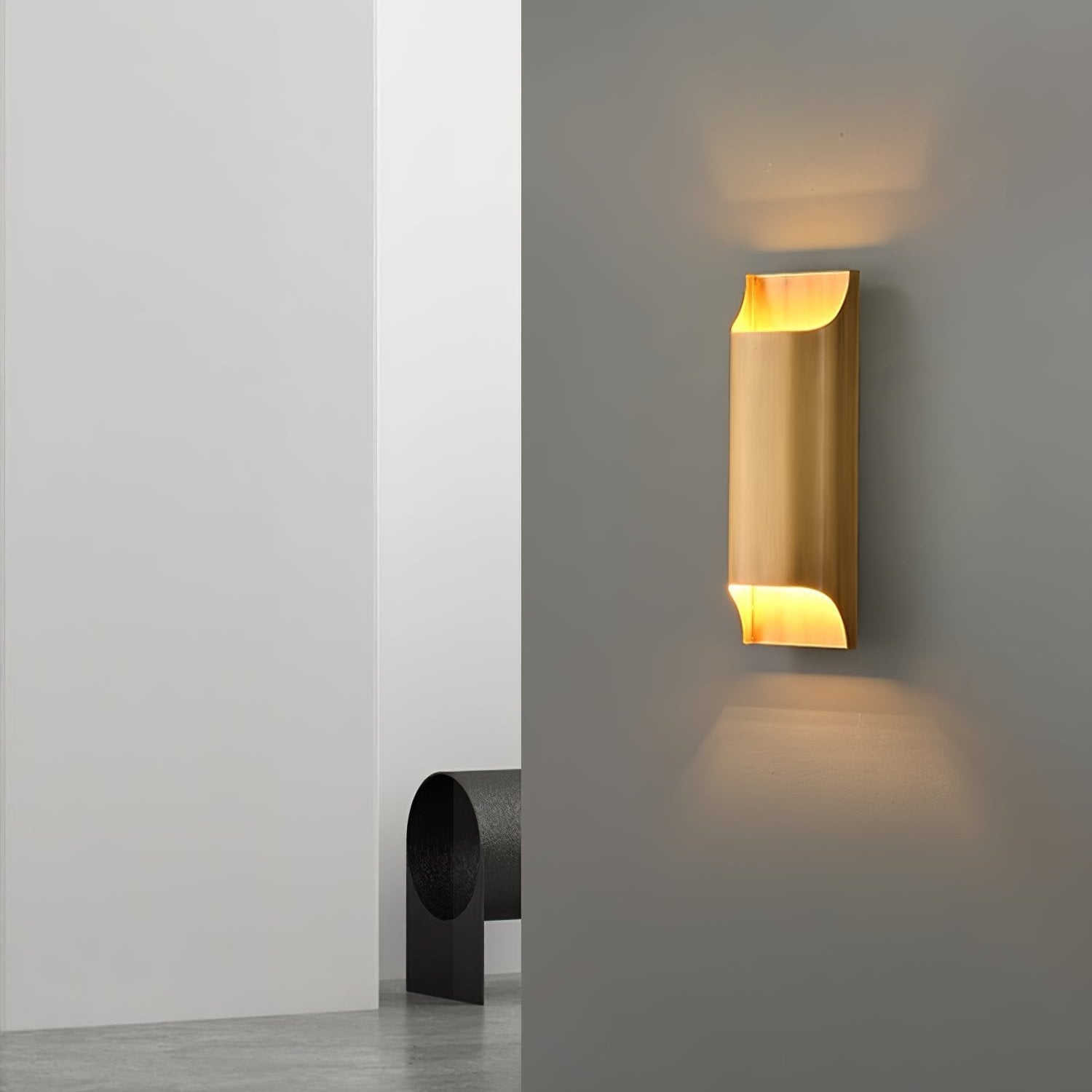 Leclerc Form Messinglampe