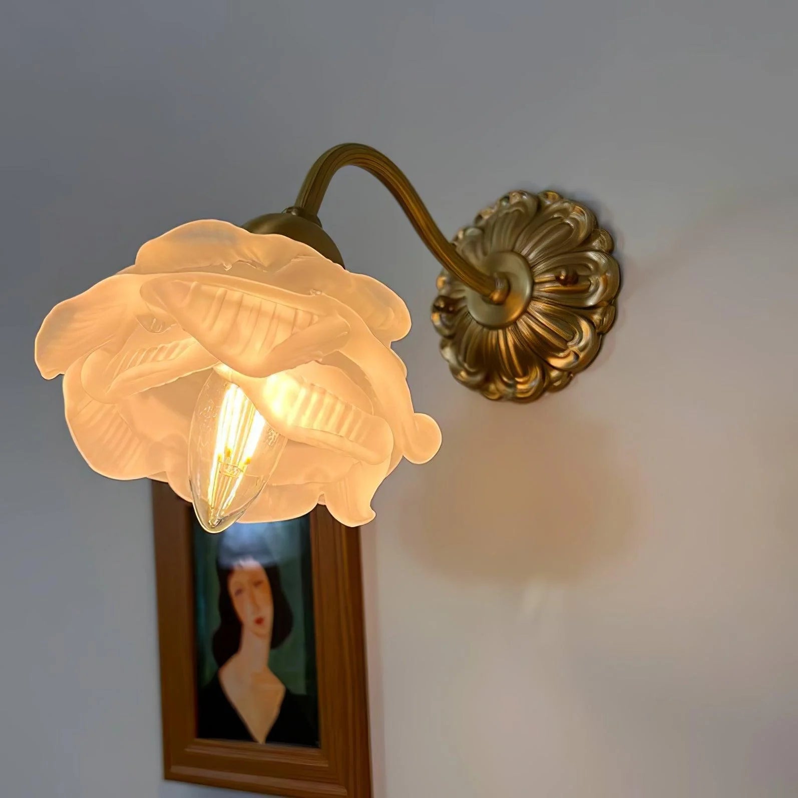 Rosette Messingwandlampe