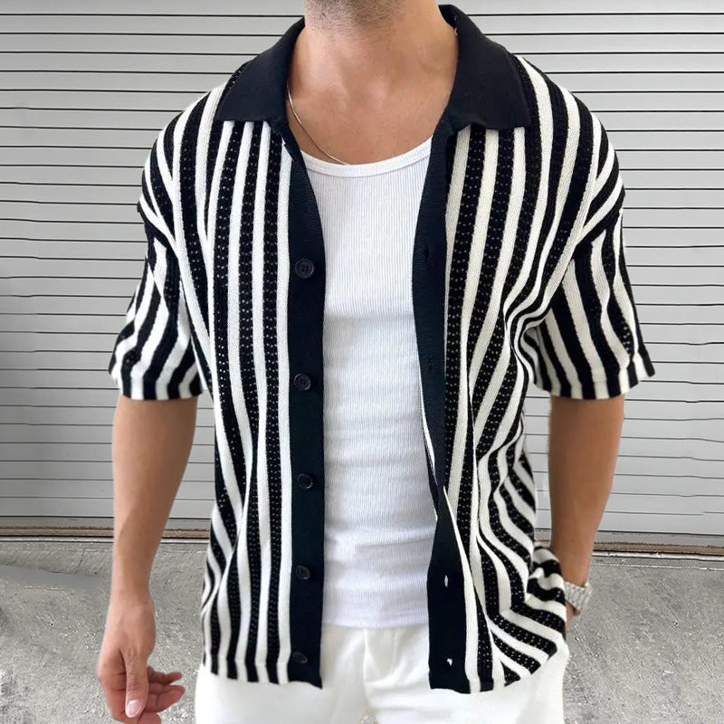 Herren Sommer Strickhemd mit Streifen und kurzen Ärmeln
