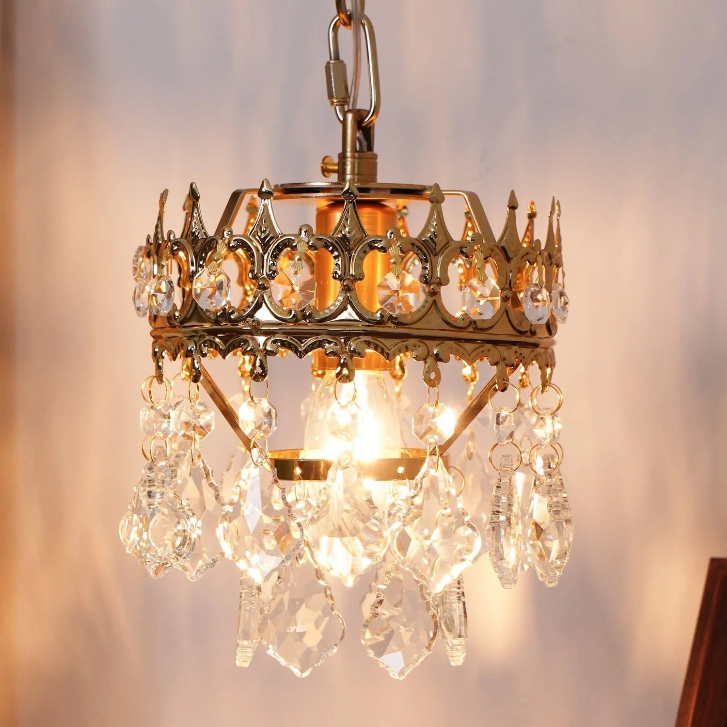 Klassische Kristall Wandleuchte mit warmem LED-Licht