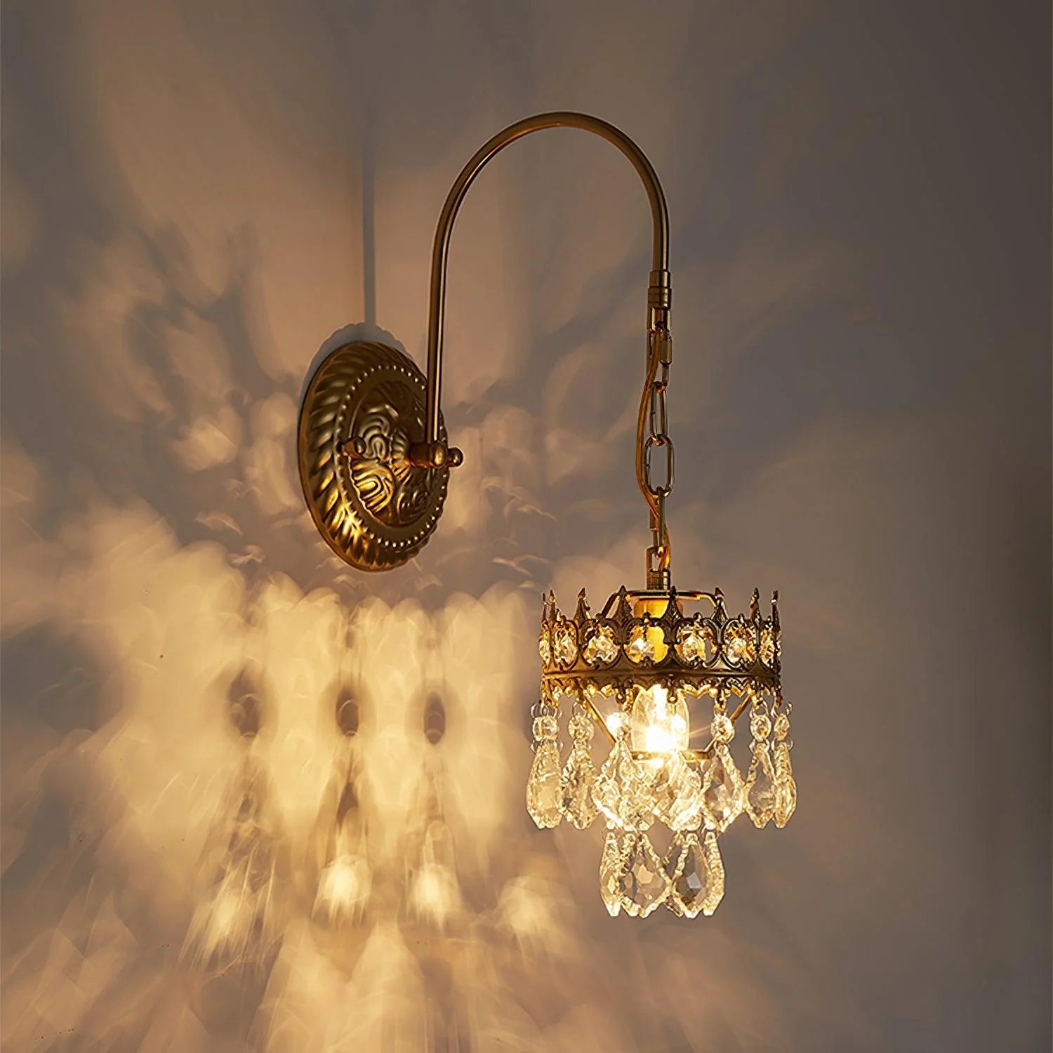 Klassische Kristall Wandleuchte mit warmem LED-Licht