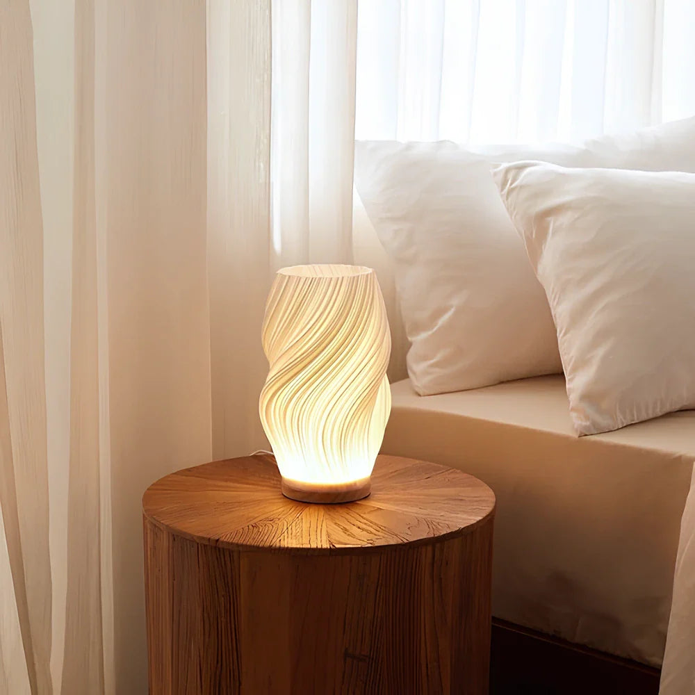 LED Tischlampe Wellenstruktur – Dimmbare Designerlampe mit USB-Anschluss