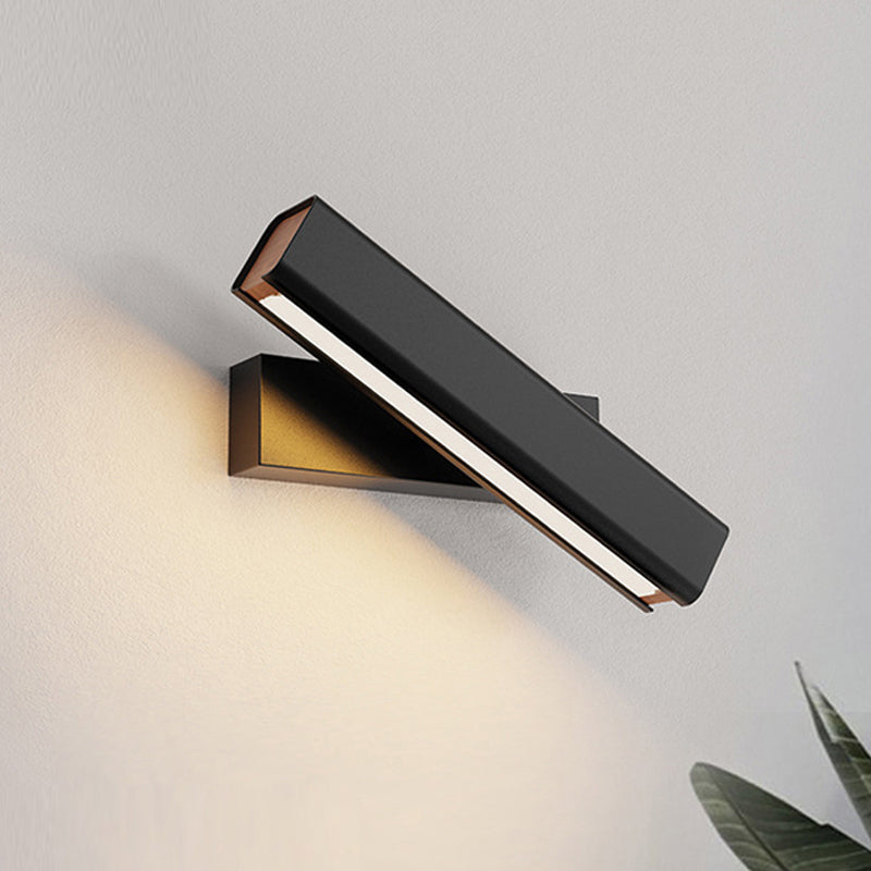 LumiTurn – Stilvolle LED-Wandleuchte mit Drehbarem Design