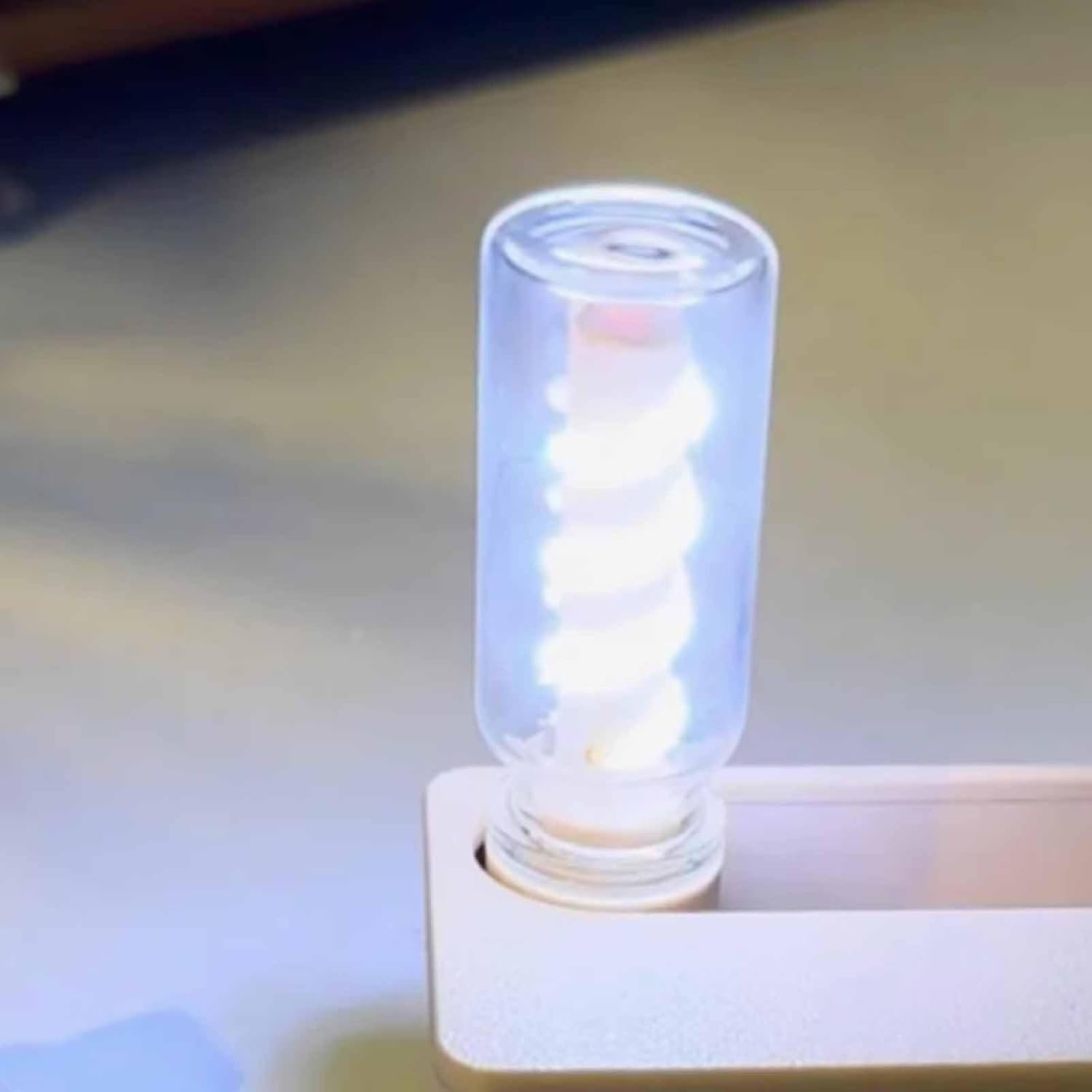 LED Nachtlicht Tischlampe mit Magnetfuß