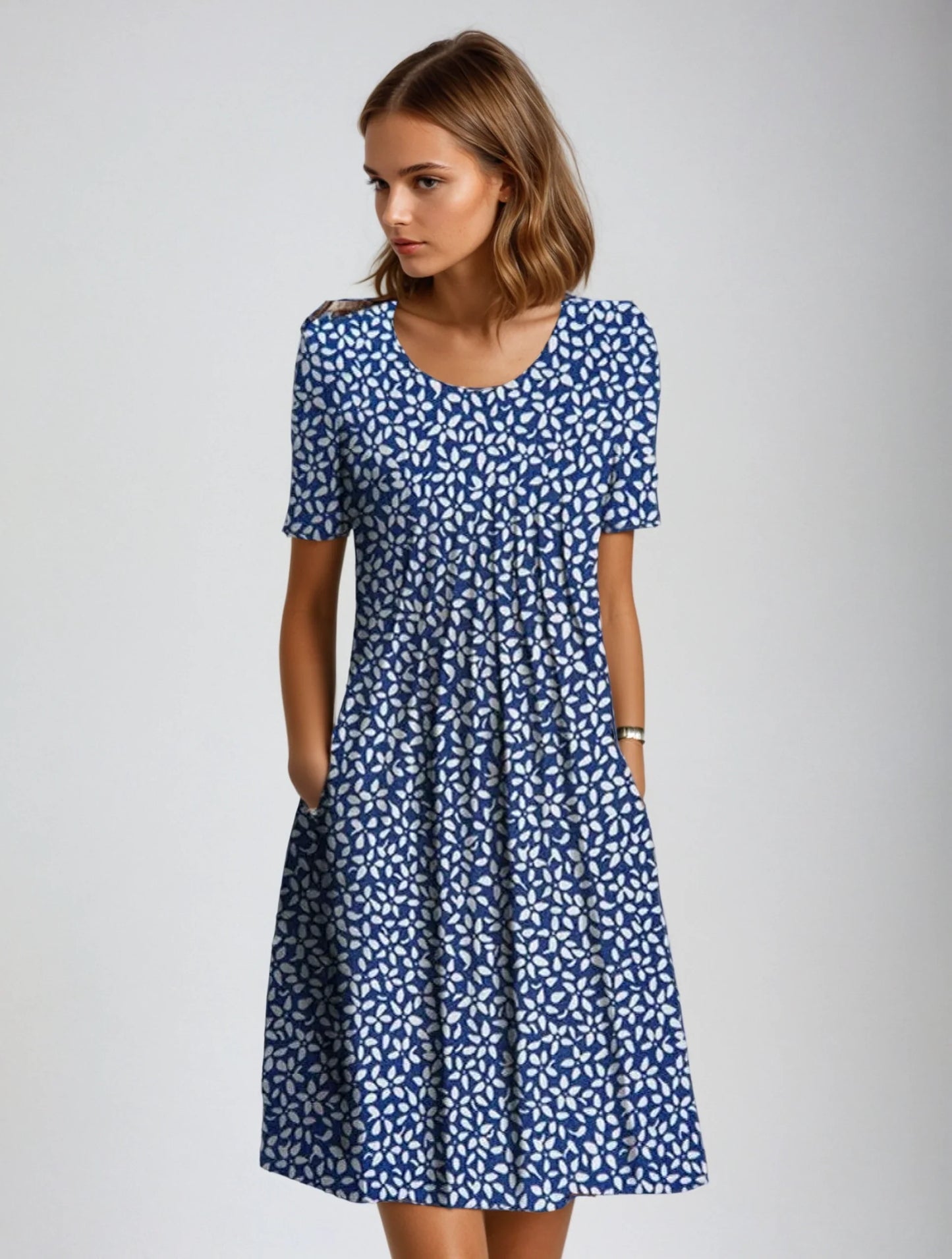 Damen Sommerkleid mit Blumenmuster aus Baumwolle mit kurzen Ärmeln