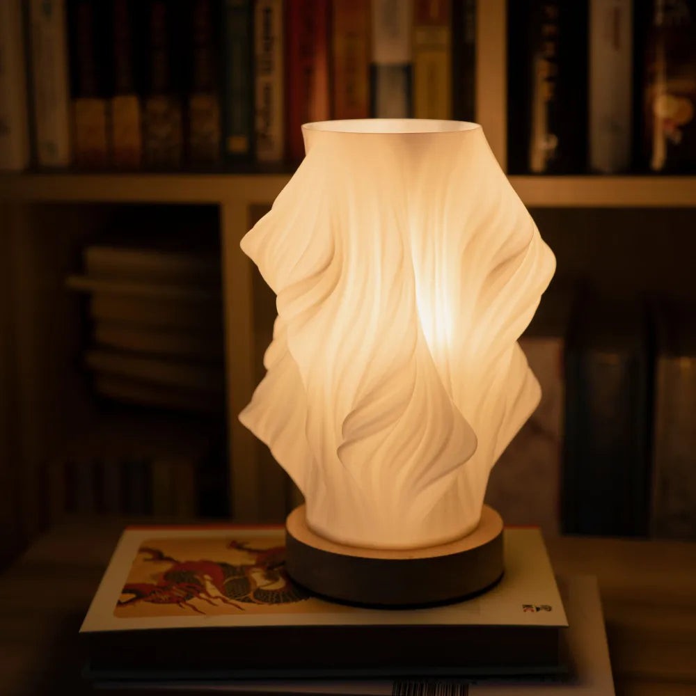 LED Tischlampe Wellenstruktur – Dimmbare Designerlampe mit USB-Anschluss