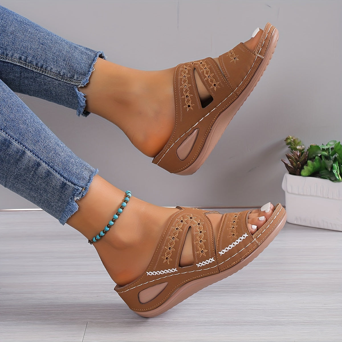 Damen Sommerschuhe mit Kreuzriemen und Keilabsatz