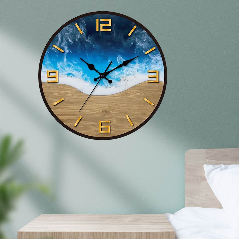 Holzoptik Wanduhr mit