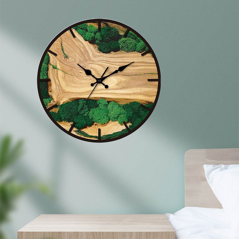 Holzoptik Wanduhr mit