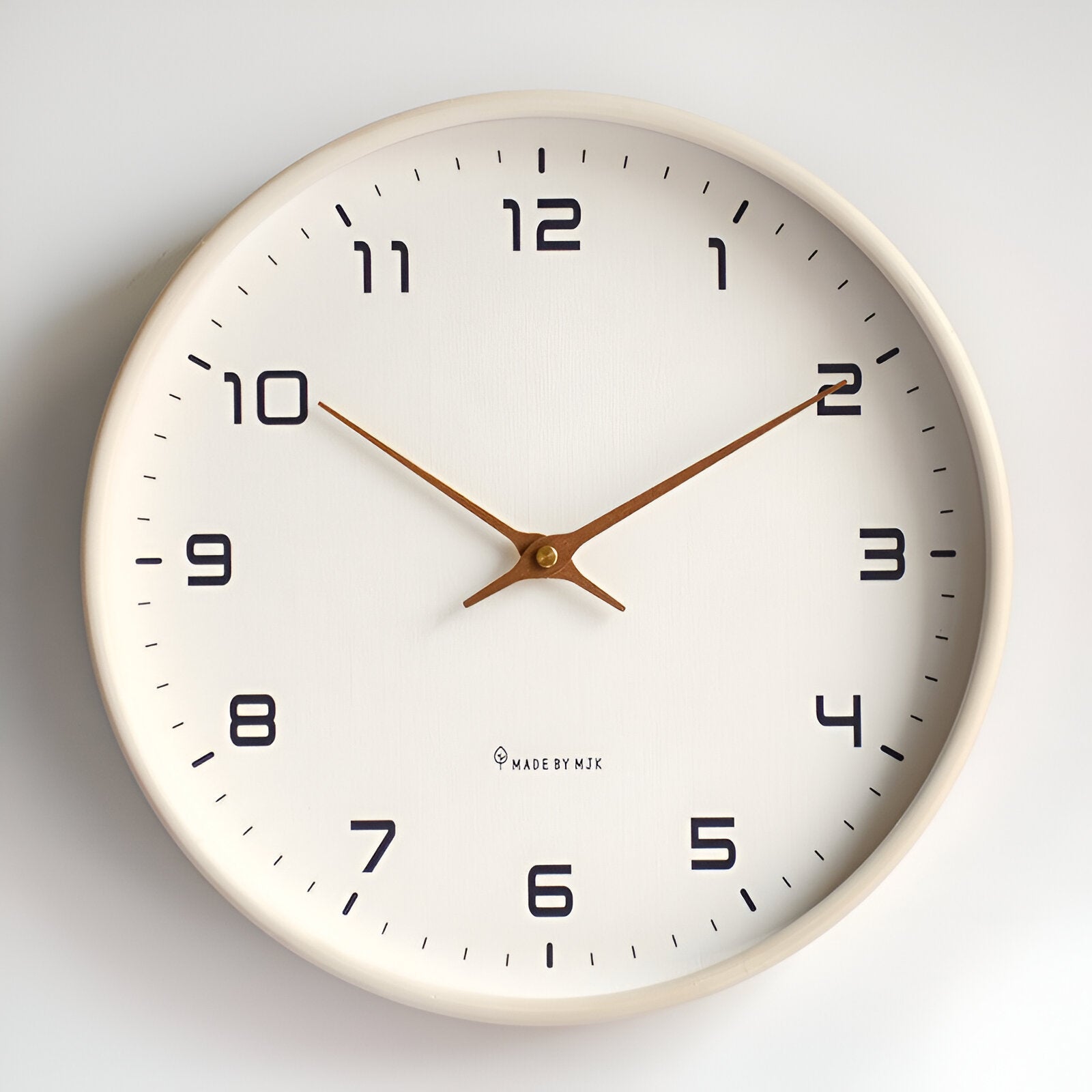Minimalistische Holz Wanduhr Rund