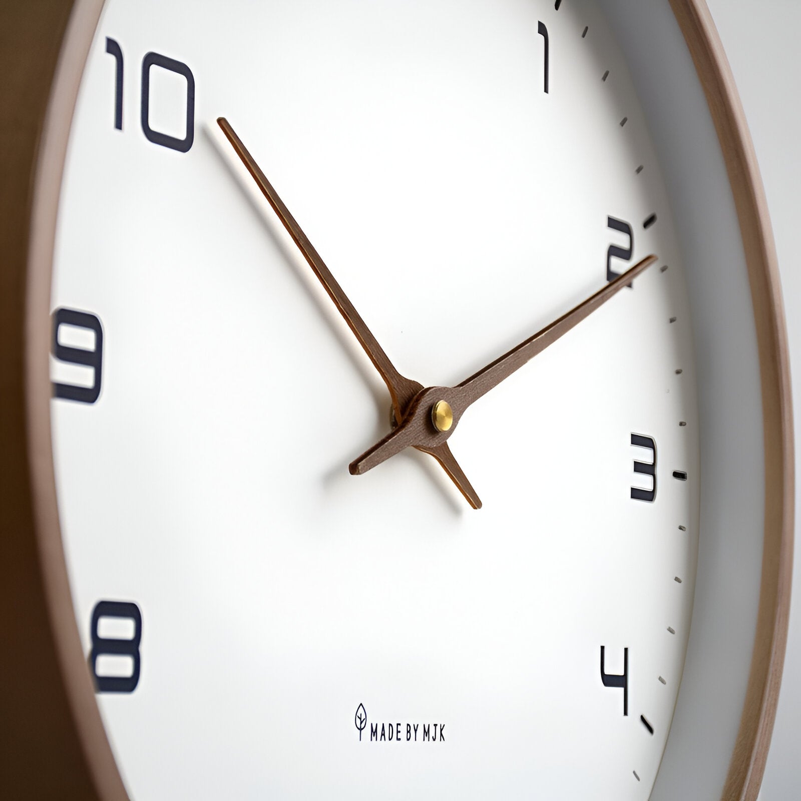 Minimalistische Holz Wanduhr Rund