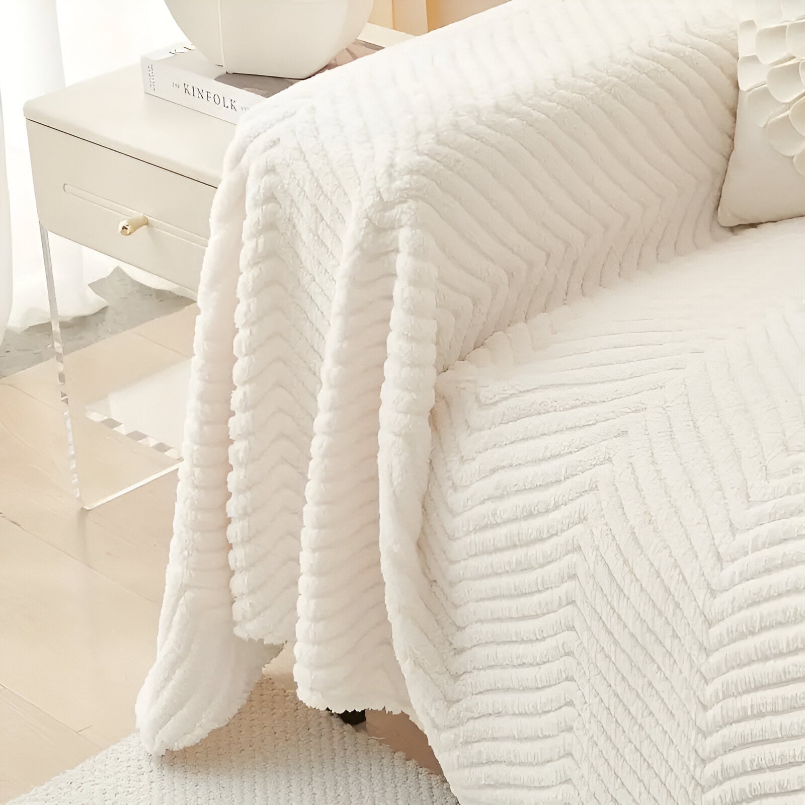 LuxuraWrap | Rutschfester Sofabezug für Haustiere