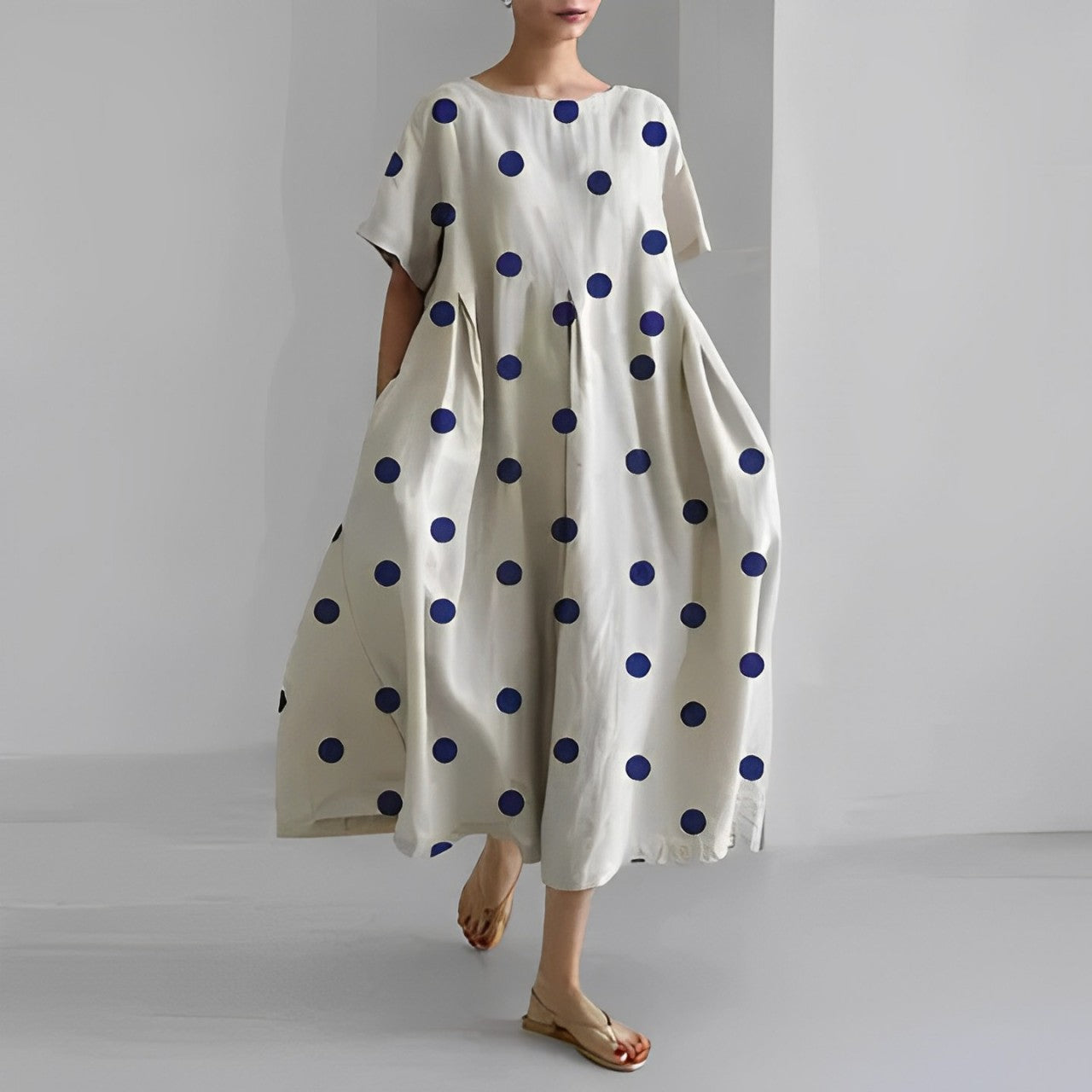 Locker geschnittenes Midikleid mit farbenfrohem Blumenprint