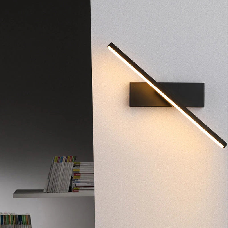 Moderne kreative rotbare Wandleuchte