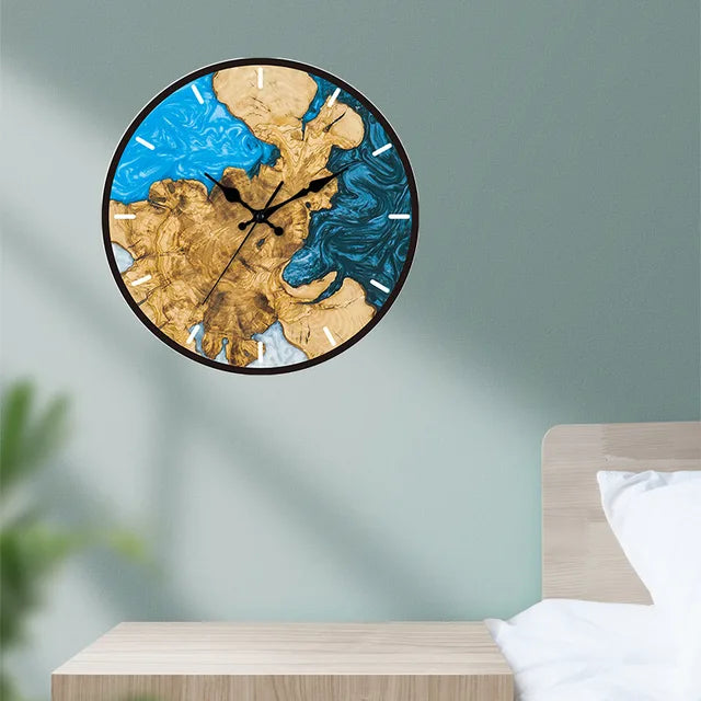 Holzoptik Wanduhr mit
