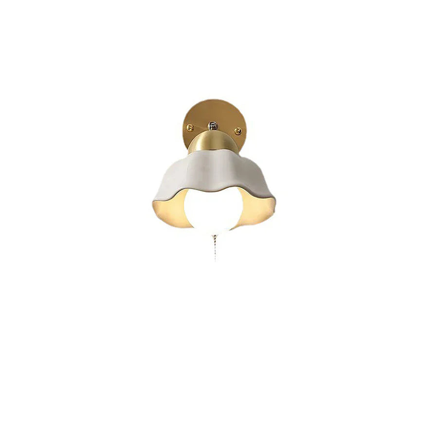 Einfache mittelalterliche Keramik -Nachtwandlampe