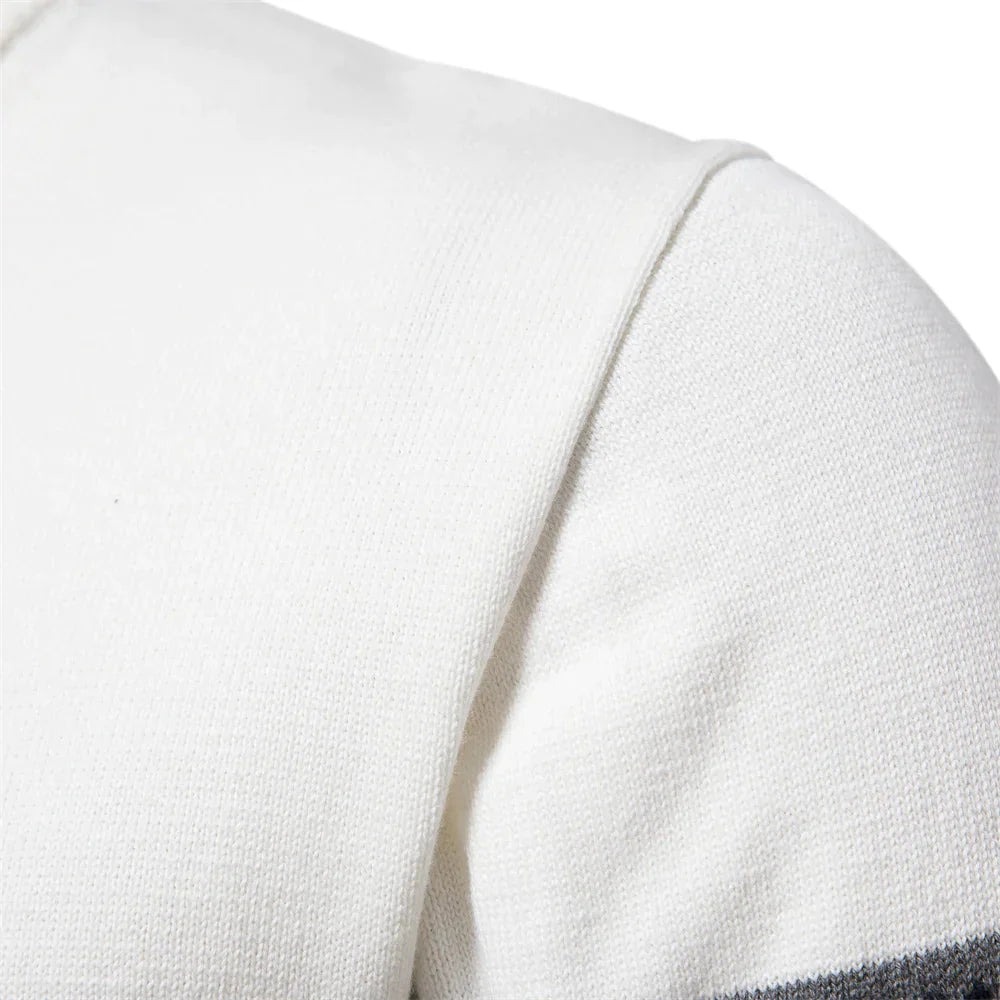 Herren Pullover mit Retro-Muster und Stehkragen