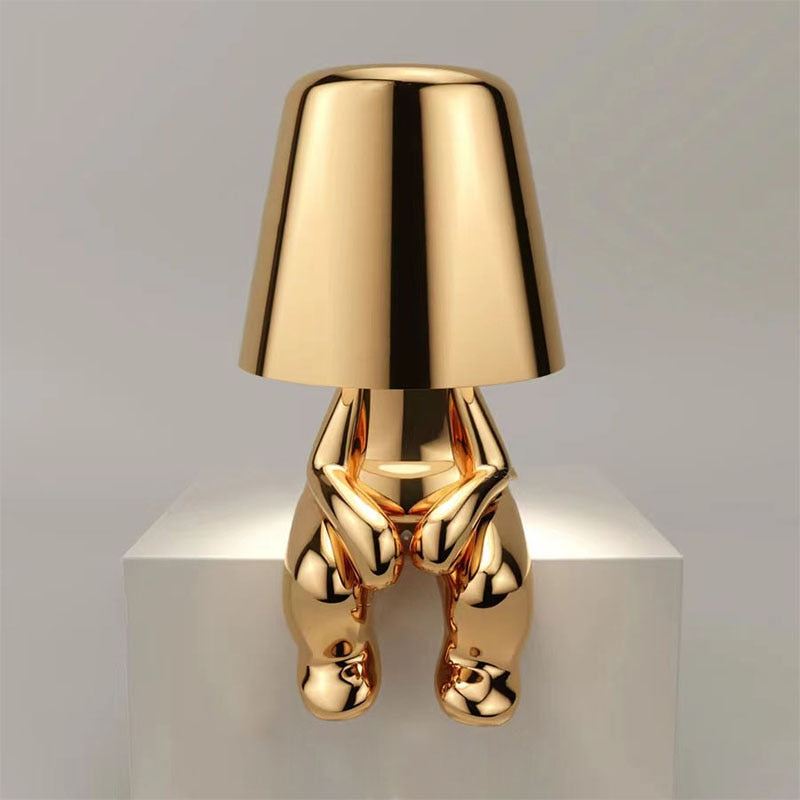 Moderne Designer Tischlampe mit Skulptur-Fuß