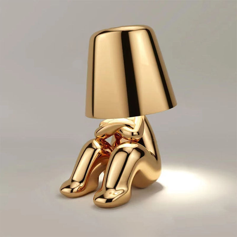 Moderne Designer Tischlampe mit Skulptur-Fuß