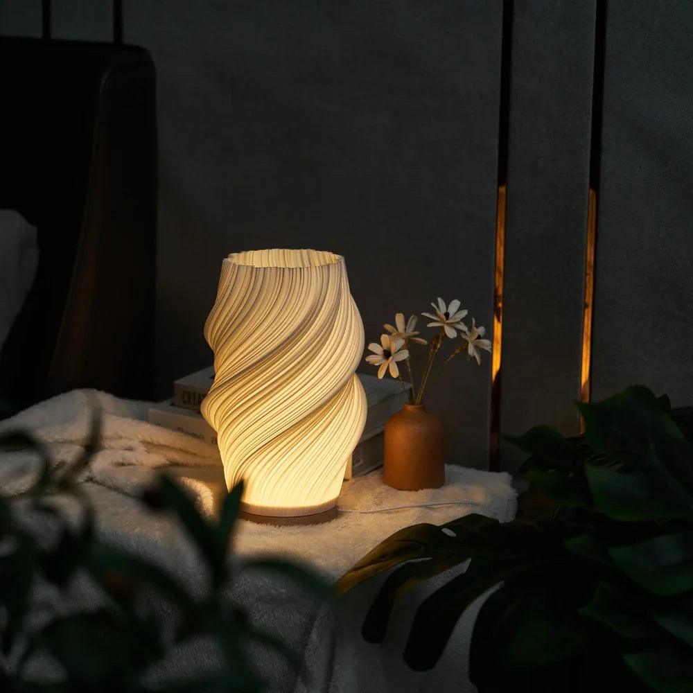 LED Tischlampe Wellenstruktur – Dimmbare Designerlampe mit USB-Anschluss