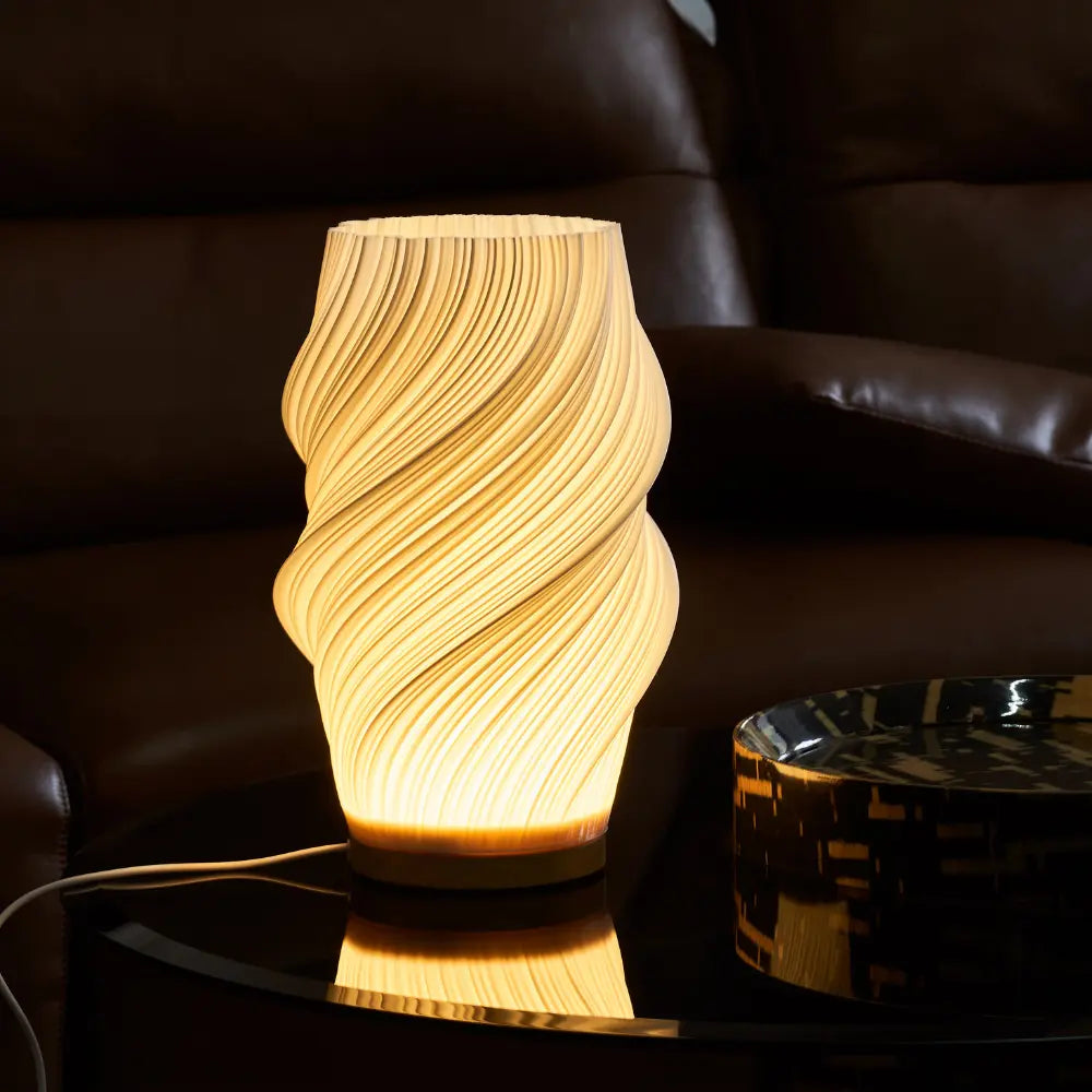 LED Tischlampe Wellenstruktur – Dimmbare Designerlampe mit USB-Anschluss