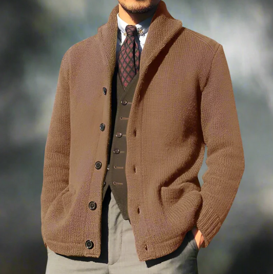 Klassisch gestrickter Herren-Cardigan mit Knöpfen