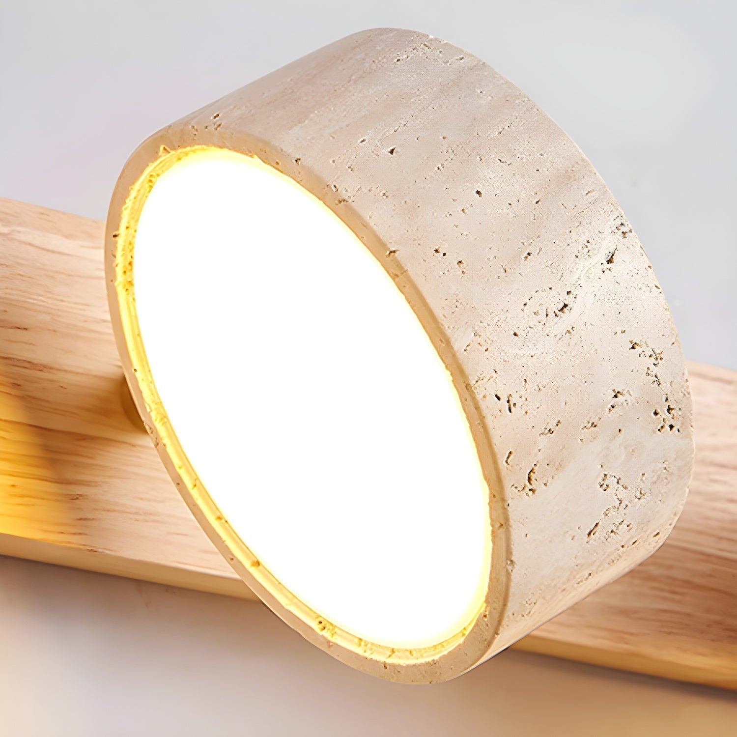 Travero Duo Wandleuchte – Modern, Doppelarm, Travertin-Optik