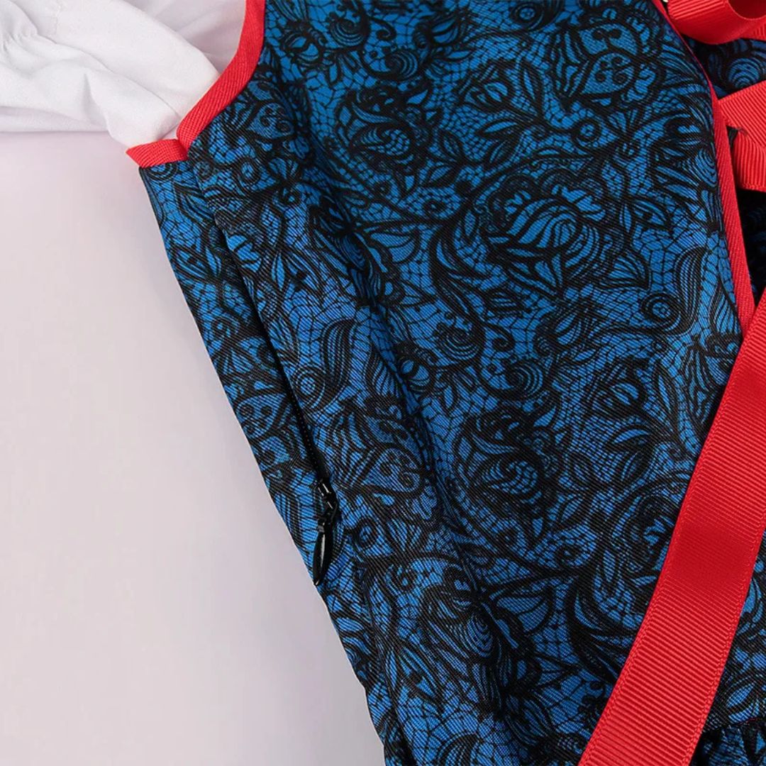 Traditionelles Dirndlkleid in Rot-Blau mit Schürze – ideal fürs Oktoberfest
