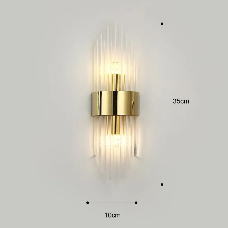 Schicke nordische moderne Goldwandlampe
