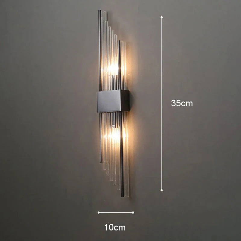 Schicke nordische moderne Goldwandlampe