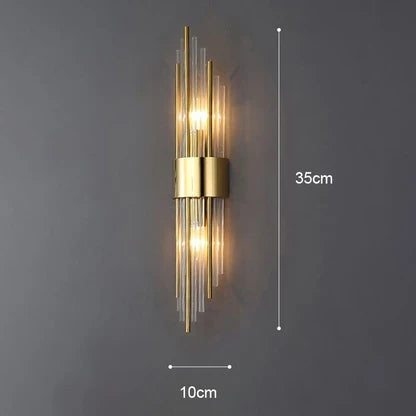 Schicke nordische moderne Goldwandlampe