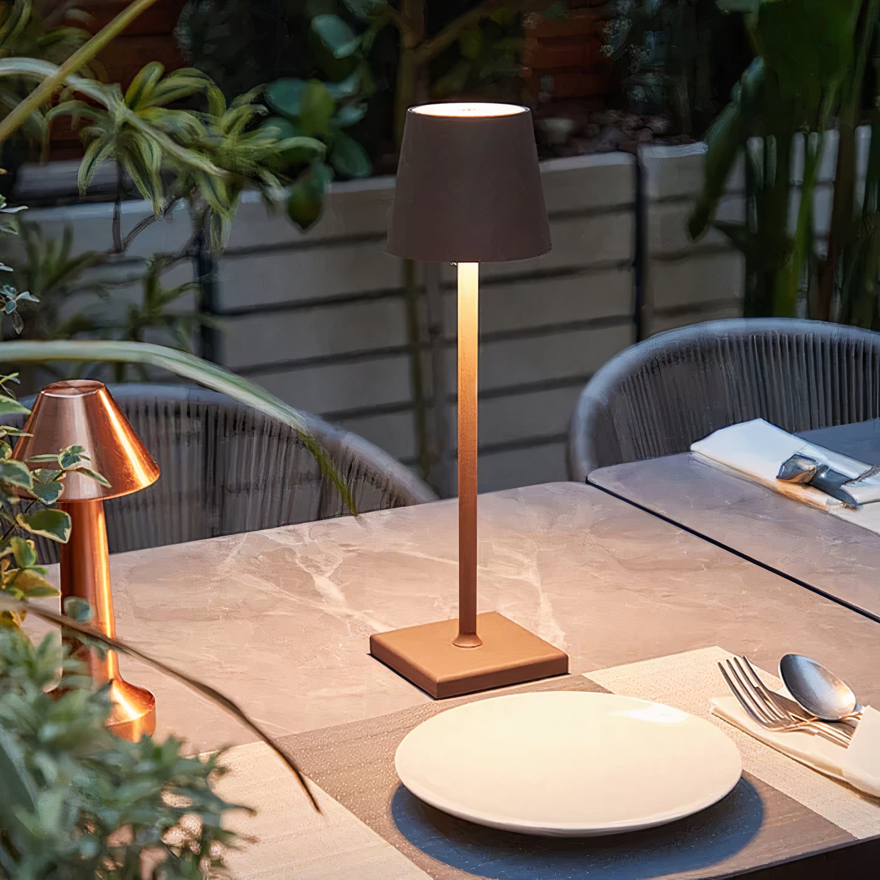 Elegante wasserdichte Tischlampe