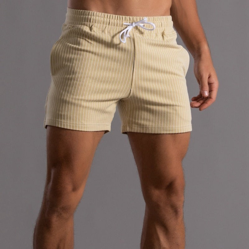 Sportliche Herren-Shorts mit körpernaher Passform und Kordelzug