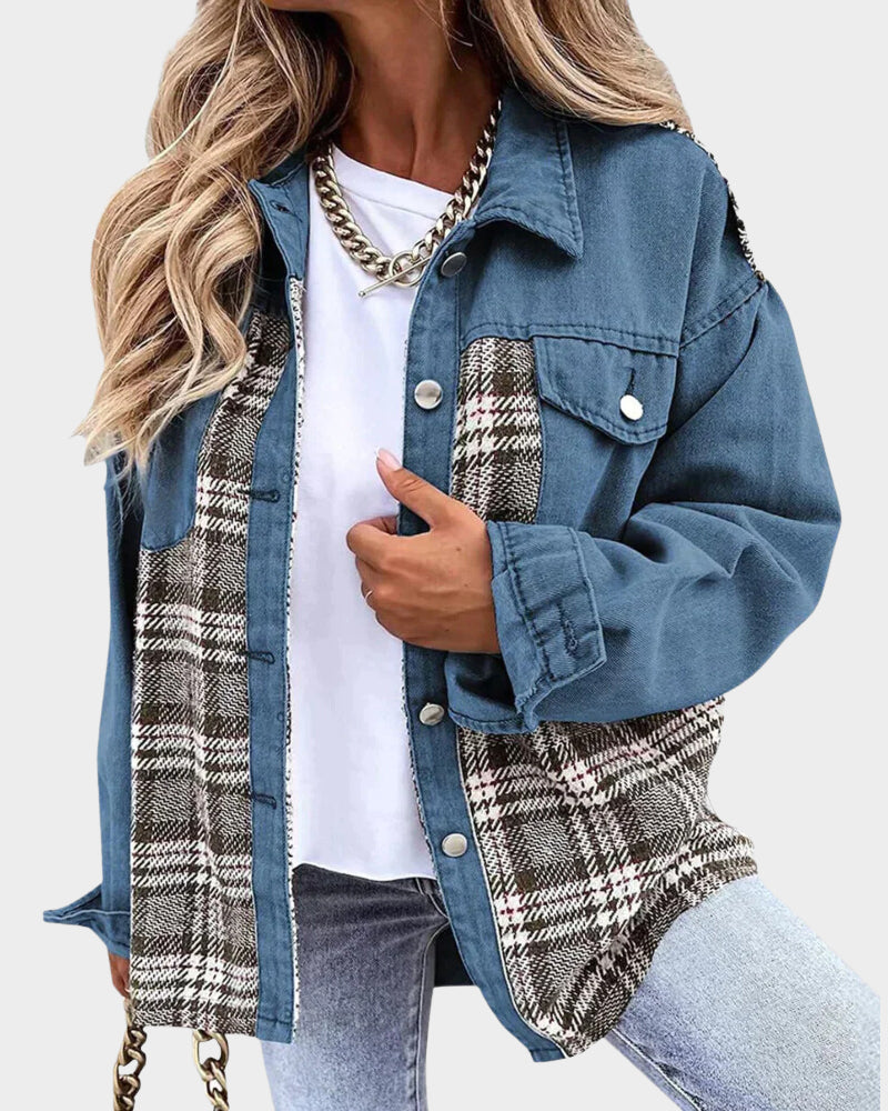 Damen Jeansjacke im modernen Patchwork-Stil mit Karodetails