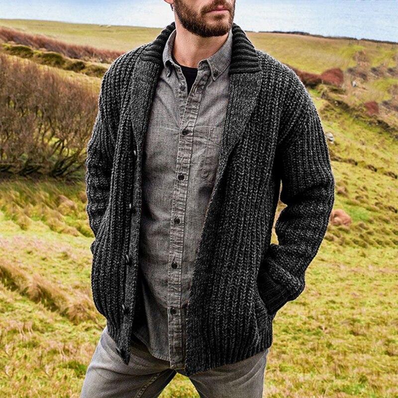 Herren Strickjacke im Grobstrickdesign für Herbst und Winter