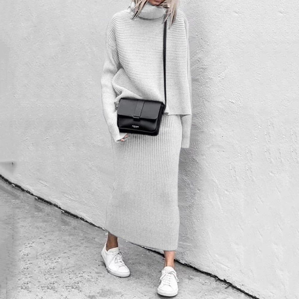 Zweiteiliges Strickset Damen mit lockerem Pullover und Midirock