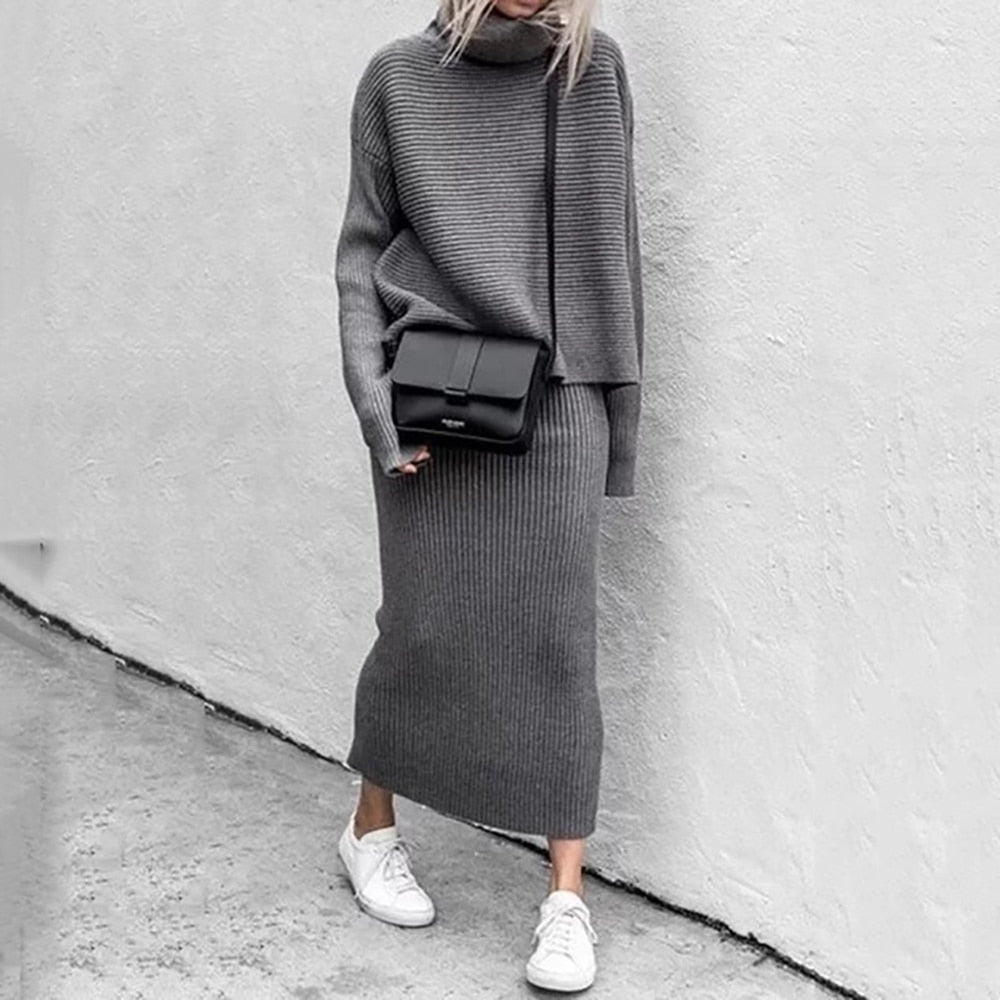 Zweiteiliges Strickset Damen mit lockerem Pullover und Midirock
