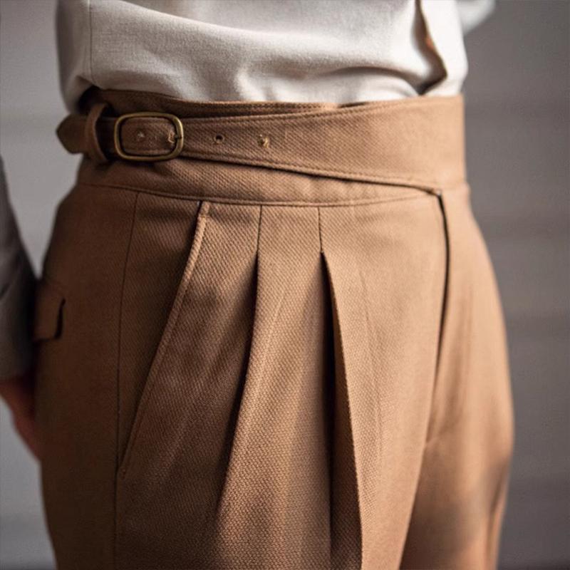 Herren Anzughose mit hohem Bund und schmalem geradem Bein im britischen Stil