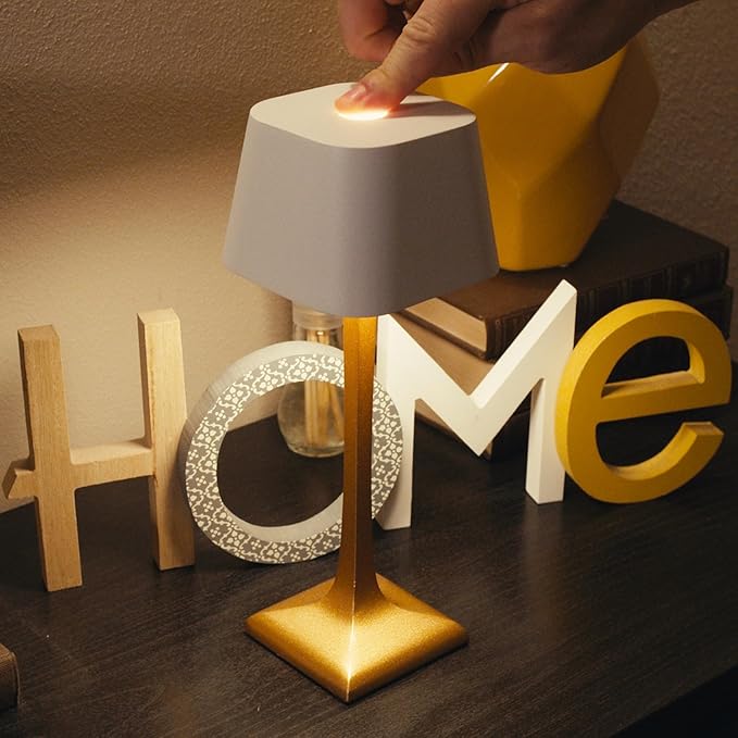 Moderne kabellose Tischlampe