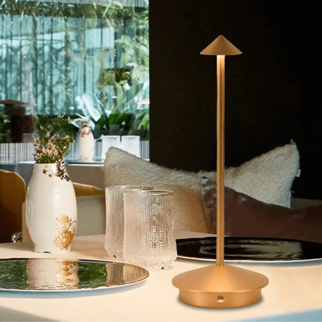 LED-Pfeilkopf-Tischlampe kabellos mit Touchfunktion