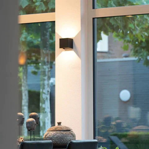 Glow Cube-Wandleuchte