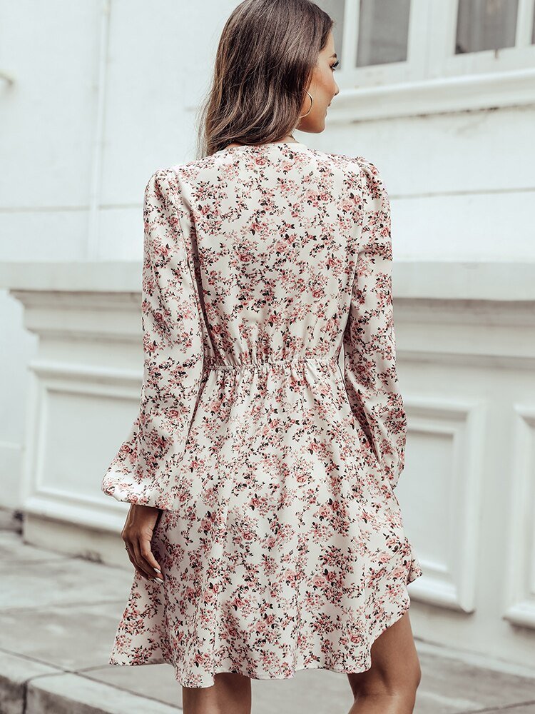 Romantisches Minikleid mit Blumenmuster