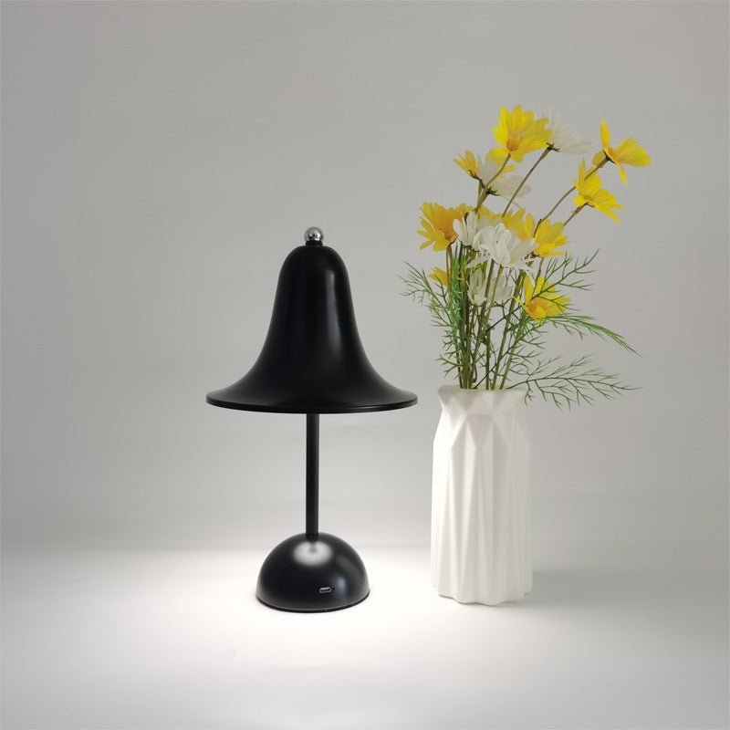 Kabellose Tischlampe mit Glockenschirm – dimmbar, modern, stilvoll