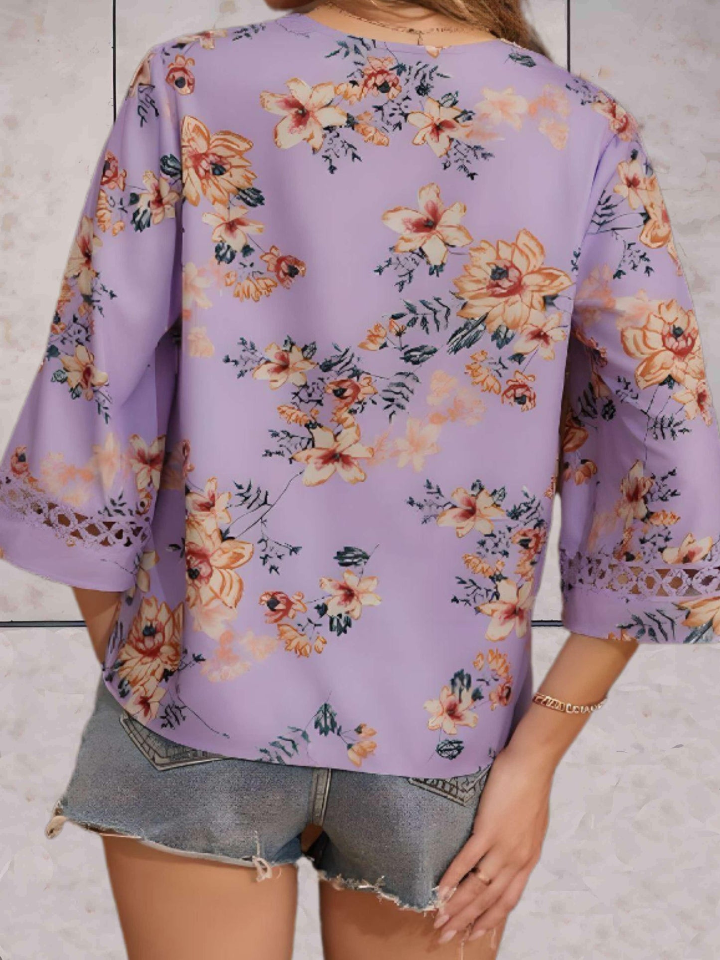 Damen V-Ausschnitt Bluse mit Blumenmuster und halblangen Ärmeln