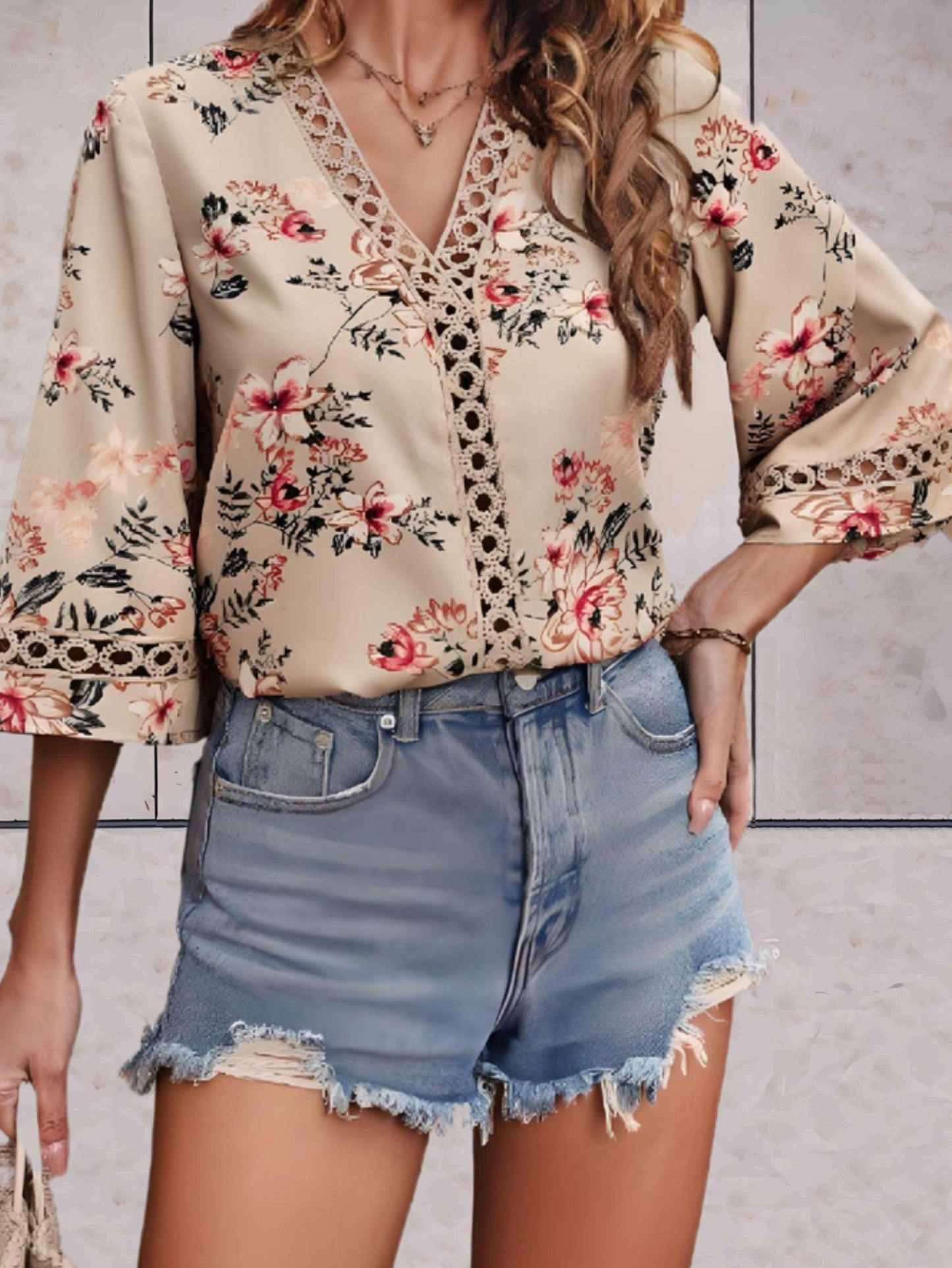 Damen V-Ausschnitt Bluse mit Blumenmuster und halblangen Ärmeln