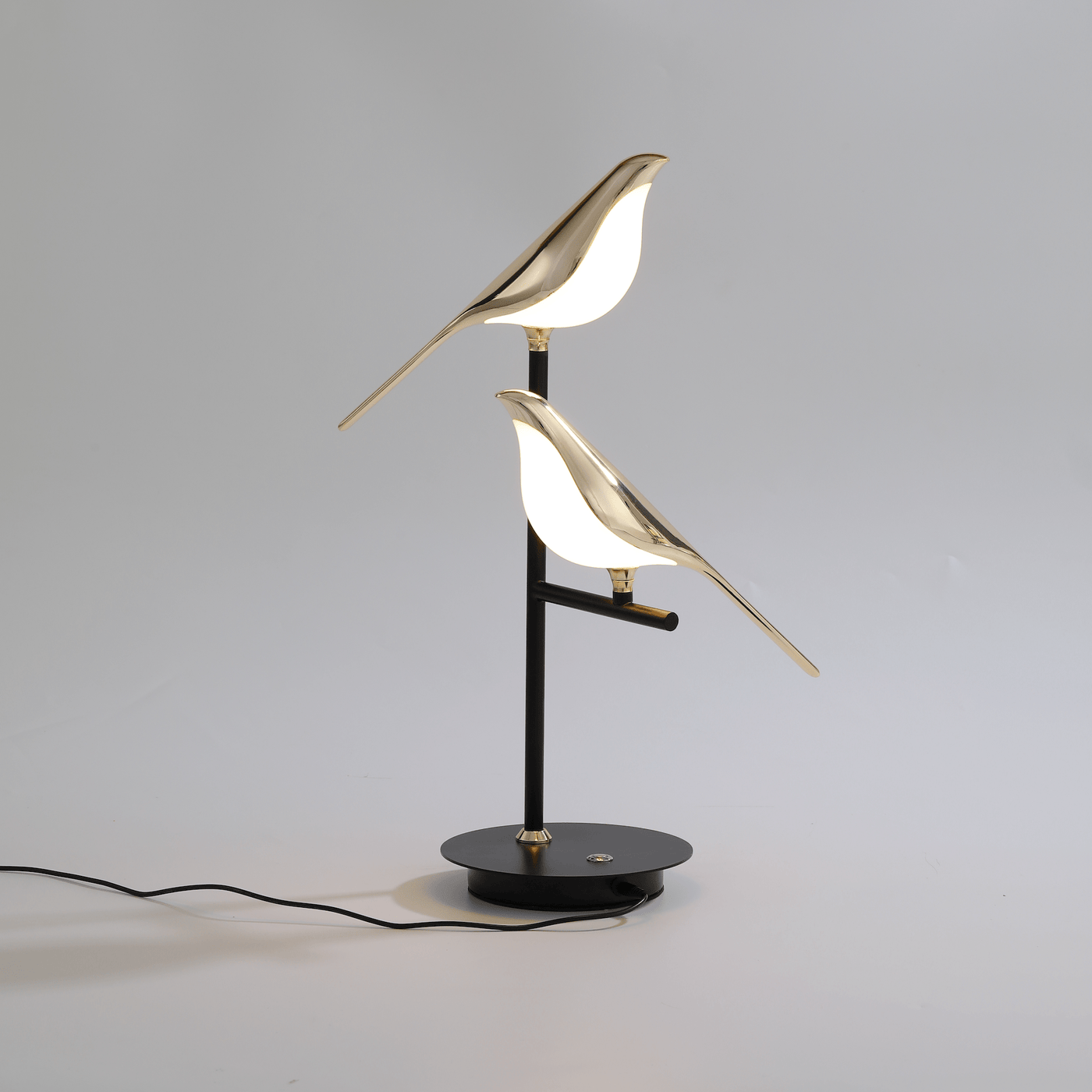 Kabellose LED-Tischlampe mit doppelt vogelähnlichem Design und warmem Licht