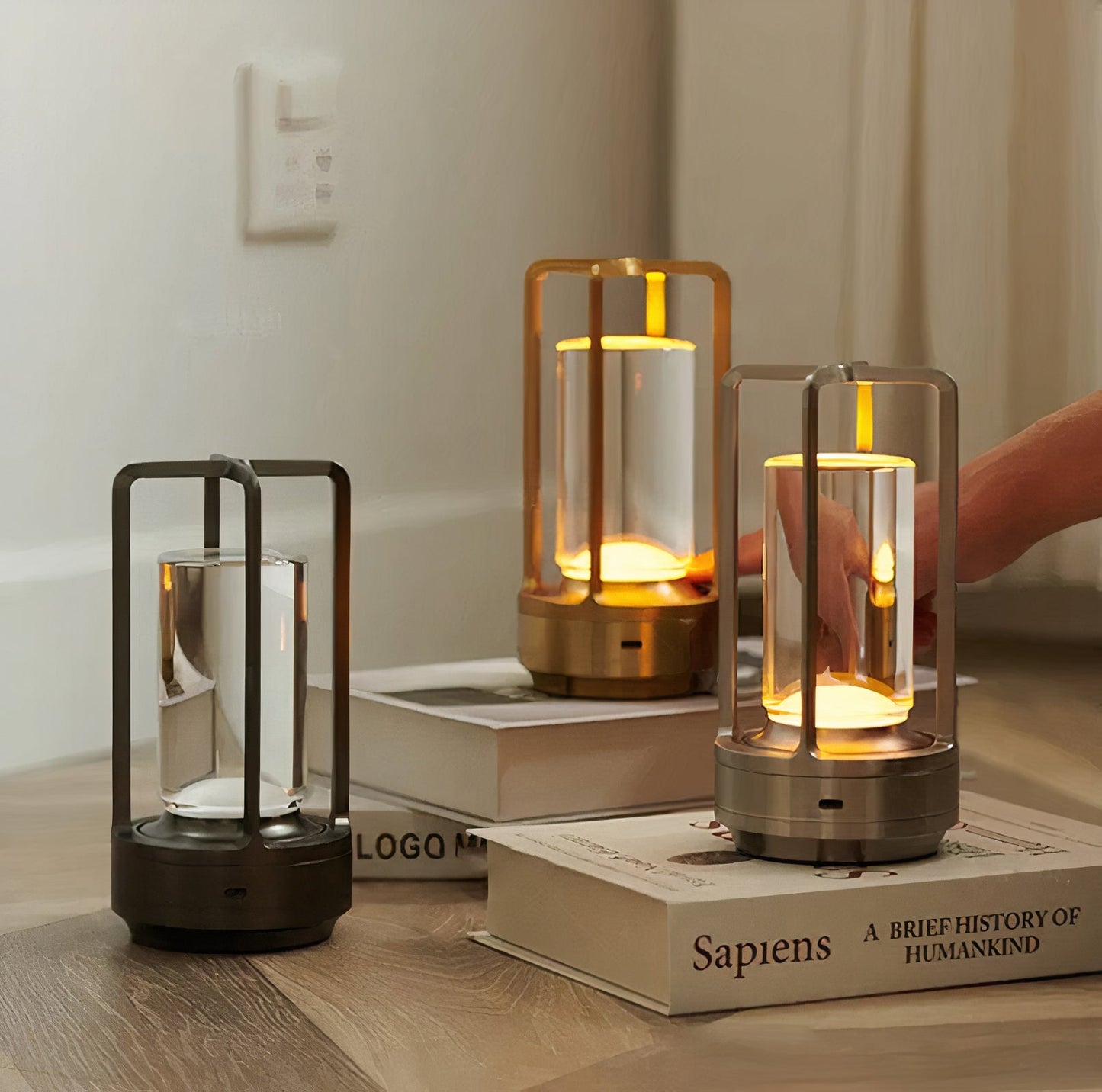 Dimmbare Tischlampe mit handpoliertem Kristallglas