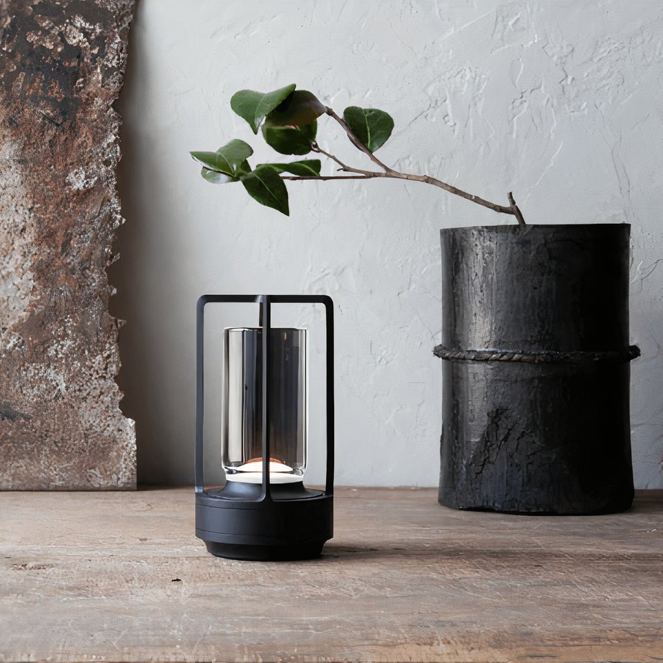 Dimmbare Tischlampe mit handpoliertem Kristallglas