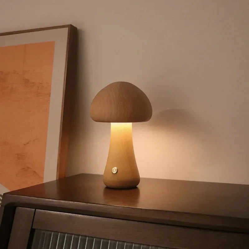 Kabellose Pilzform-Tischlampe aus Holz mit warmem LED-Licht